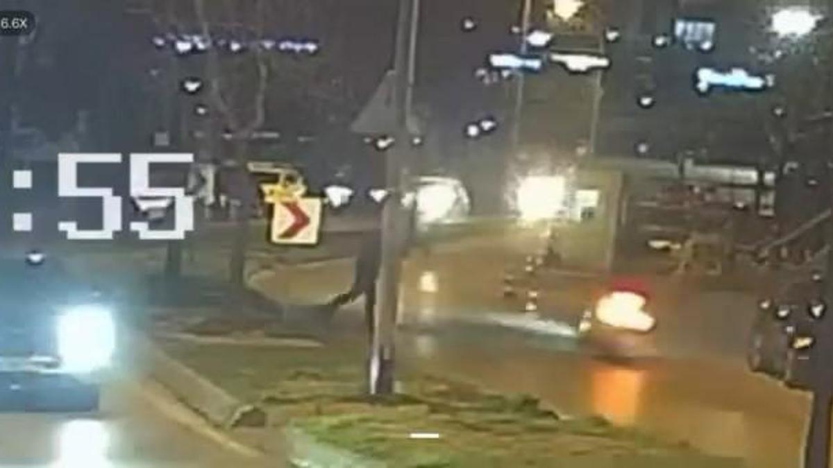 İstanbul -Kartal’da sürücünün 'dur' ihtarına uymadığı motosiklet ağaca çarptı