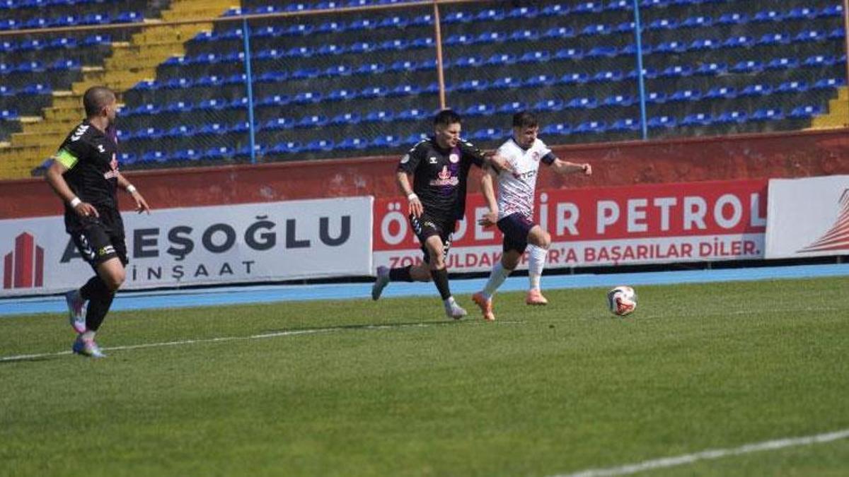 Zonguldakspor-Karadeniz Ereğli Belediyespor maçında 3 puan 2 golle geldi