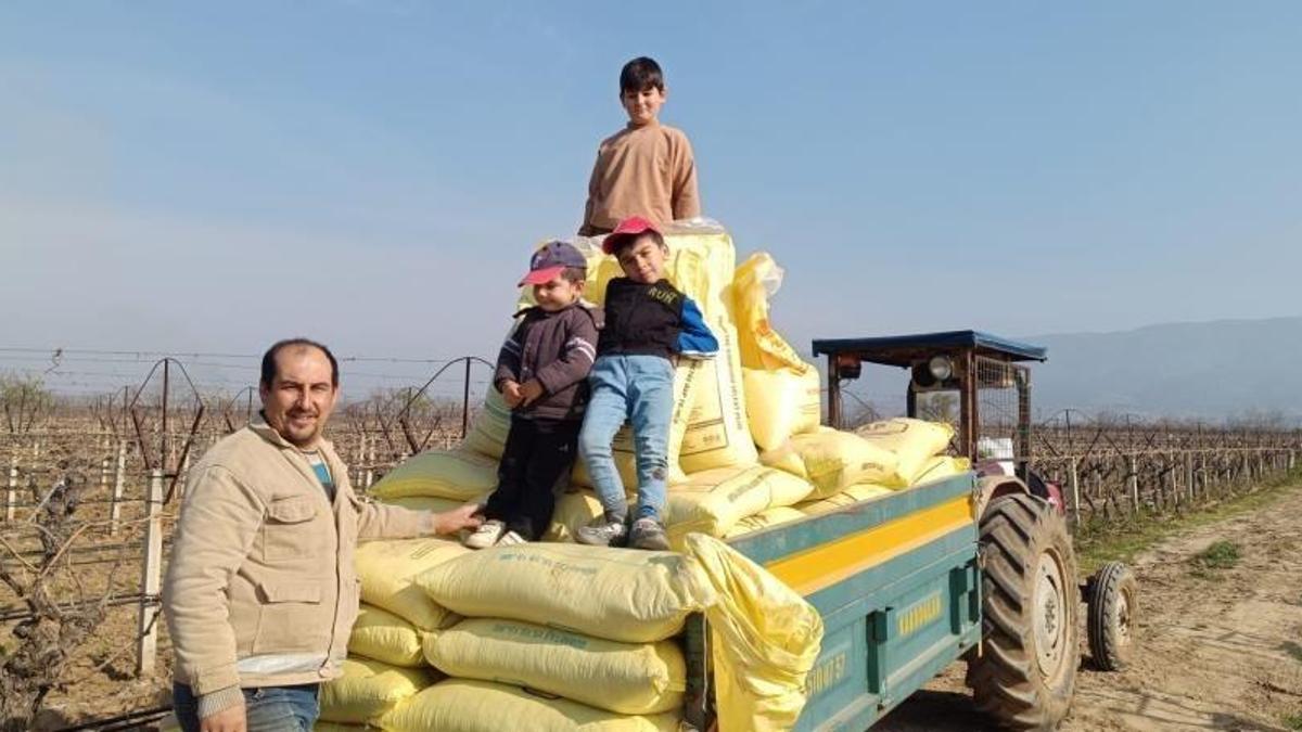 Üreticiler harekete geçti: Manisa'da bağlara veriliyor