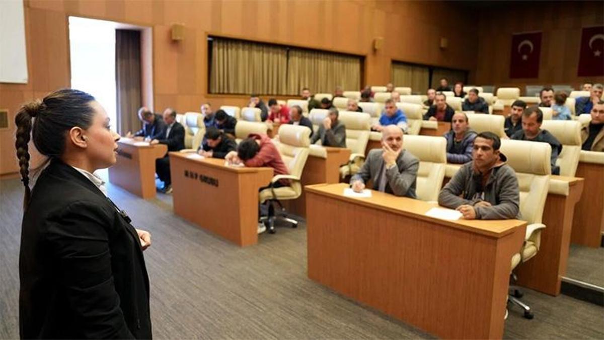 Çukurova’da istihdam köprüsü: Binlerce aday iş dünyasıyla buluştu