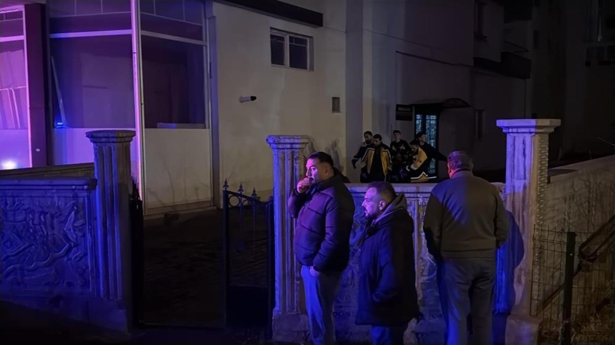 Sivas'ta aile katliamı! 15 yaşındaki çocuk, babası ve ağabeyini silahla öldürüp babaannesini yaraladı