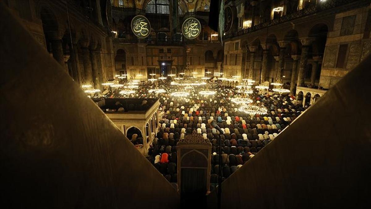 Nafile Namazı Nasıl Kılınır? Kadir Gecesinde Kılınabilecek Nafile Namazları, Niyeti ve Kılınışları