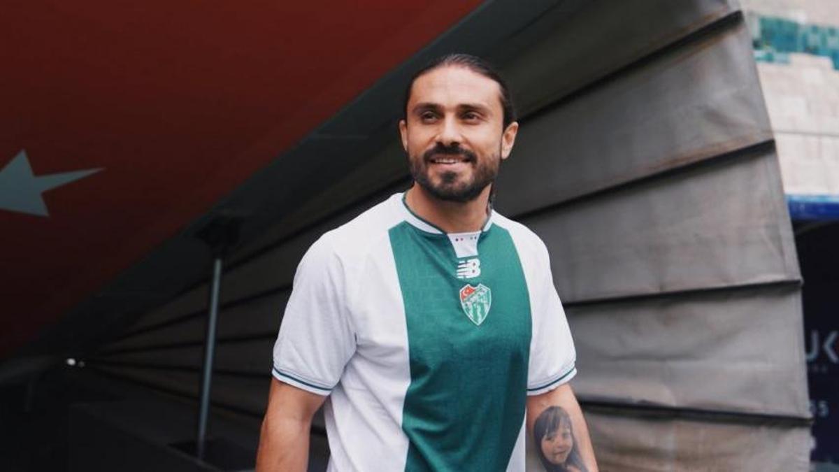 Bursaspor’da Halil Akbunar'un hamlesi olay oldu