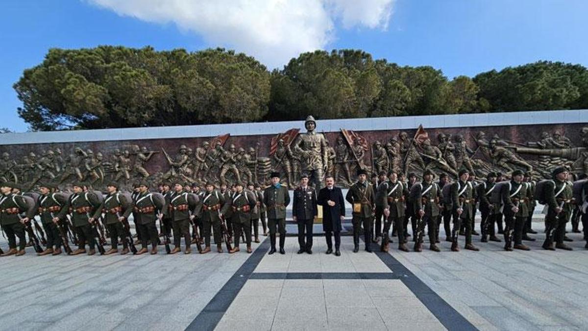 Çanakkale'de Atatürk'ün taarruzu değil ölmeyi emrettiği '57. Alay' yeniden kuruldu