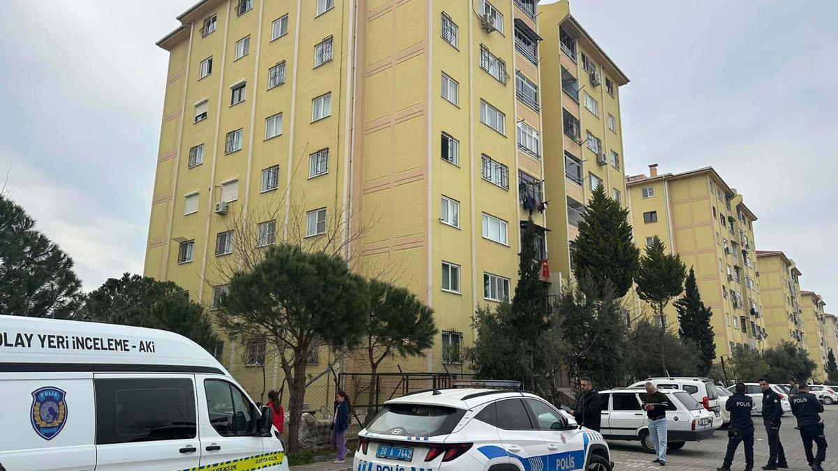 3 yaşındaki Tuğra, 6'ncı kattan düşüp ağır yaralandı