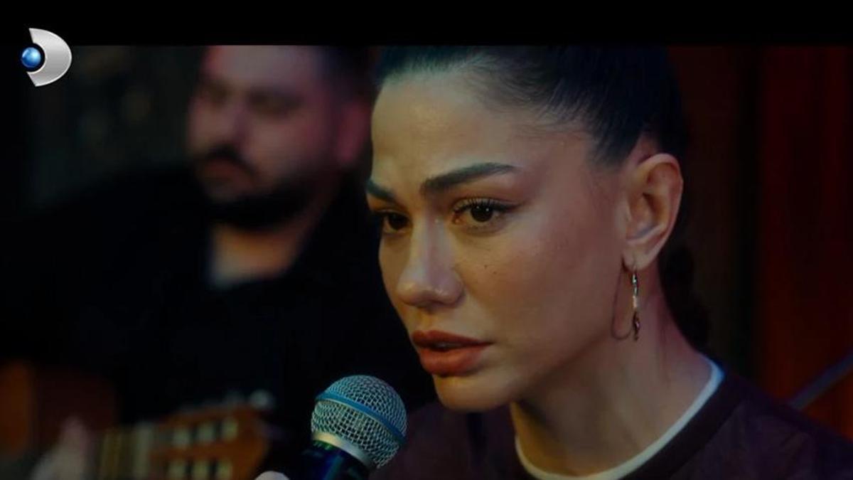 Demet Özdemir 'Söyleyin' ile Ebru Gündeş'i ağlattı
