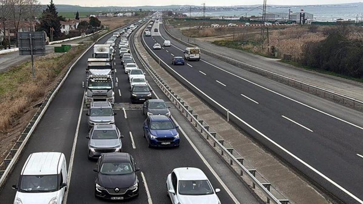 Bayram yolculuğu başladı: İstanbul-Tekirdağ kara yolunda yoğunluk
