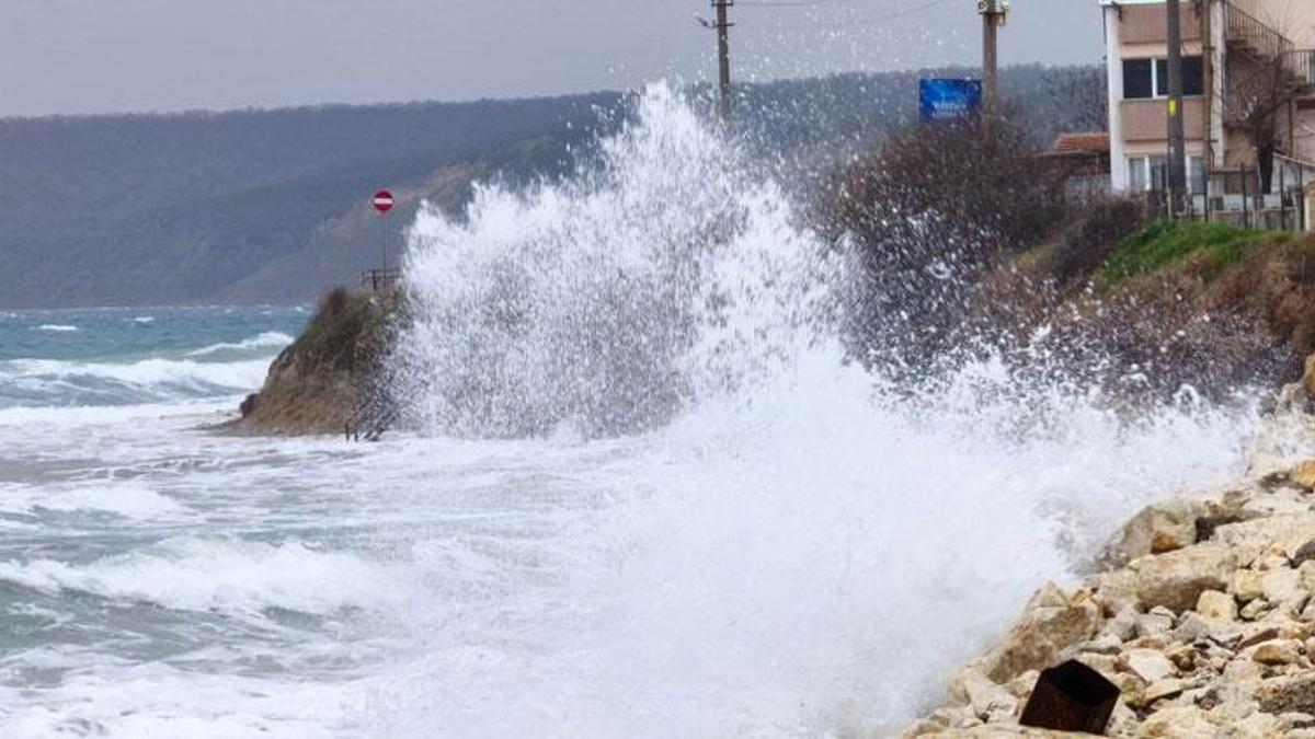 Meteoroloji'den Kuzey Ege Denizi için 'fırtına' uyarısı