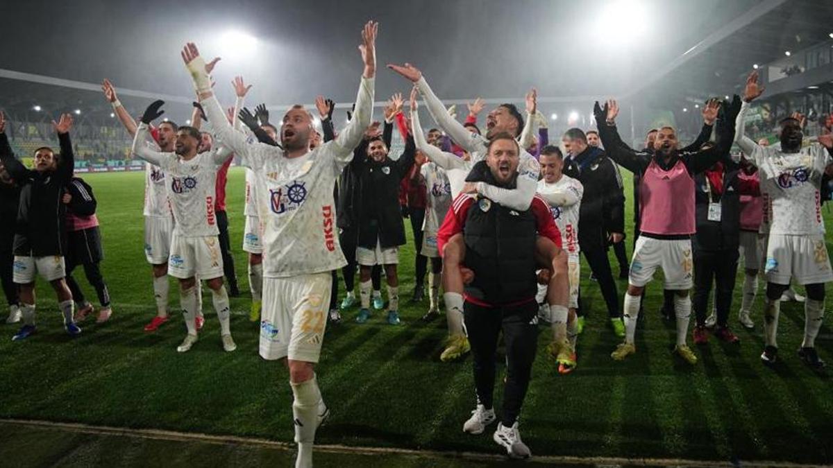 Erzurumspor'a Süper Lig hayırlı olsun! Esenler Erokspor maçı sonrası bomba patladı