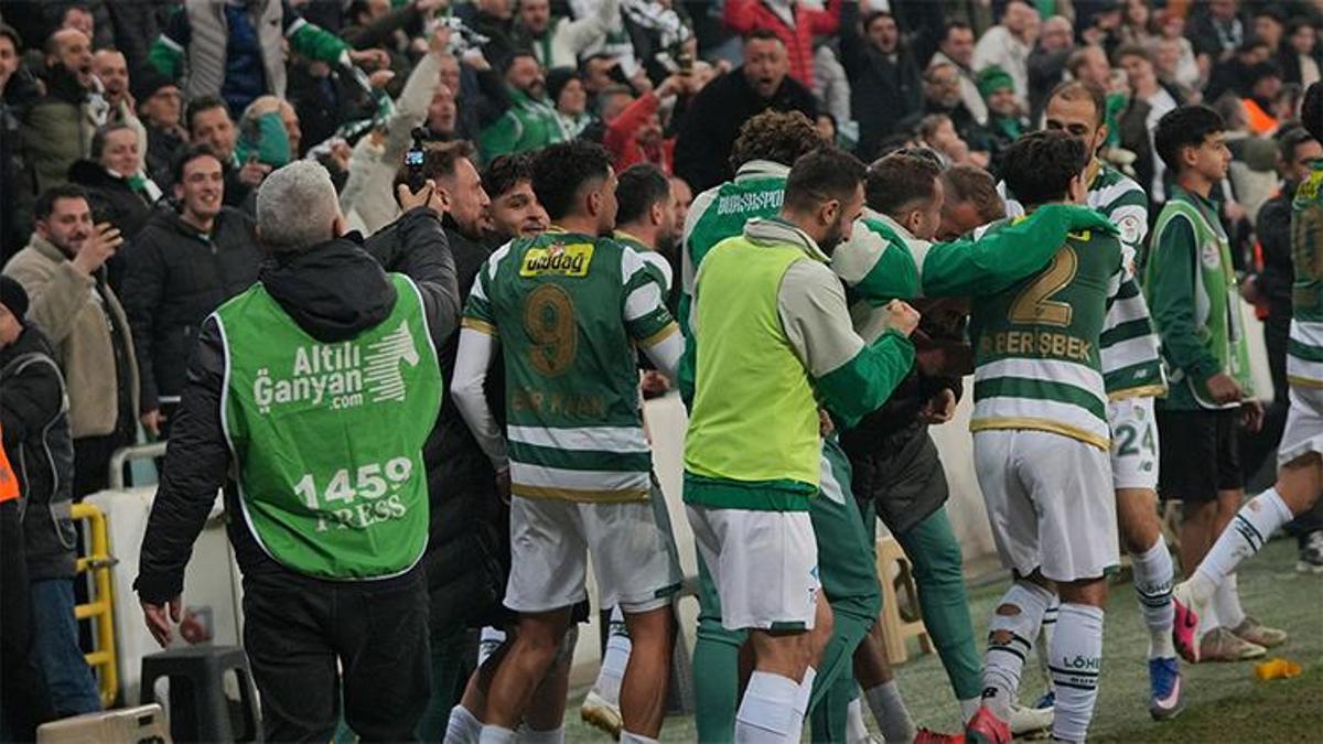 Bursa’da 'Cendere' çaldı, fırtına koptu! Gökhan Kırdar coşturdu, Timsah Gebze'yi devirdi