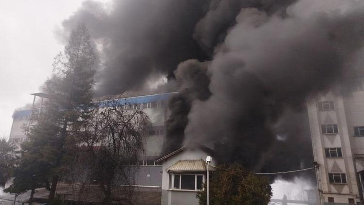 Trabzon'da fındık fabrikasında korkutan yangın