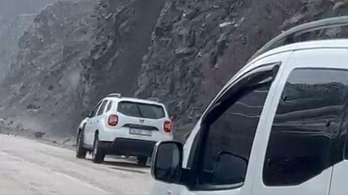 Yüksekova'da korku dolu anlar kameraya böyle yansıdı