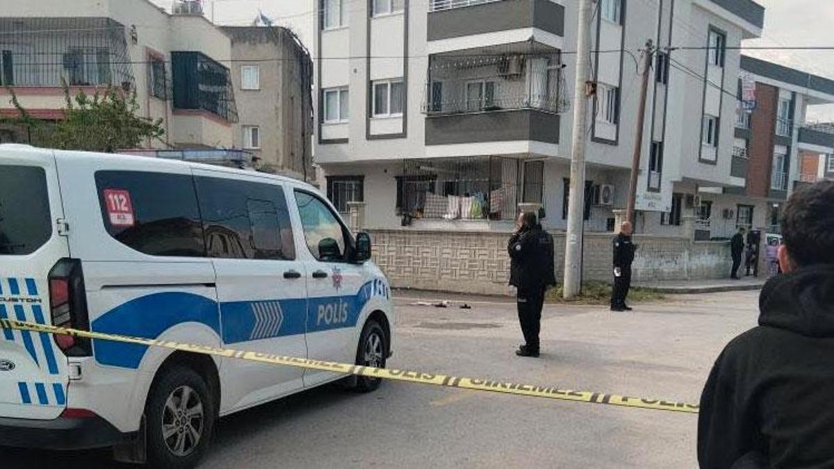 Tarsus'ta kocasının bıçakladığı kadın ağır yaralandı