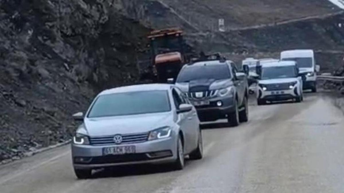 Hakkari Valiliği'nden kritik karar: Bu akşam trafiğe kapatılıyor