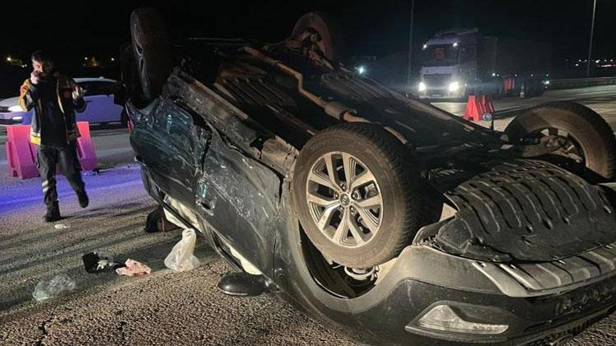Elazığ'da kaza yapan otomobil ters döndü 7 kişi yaralandı
