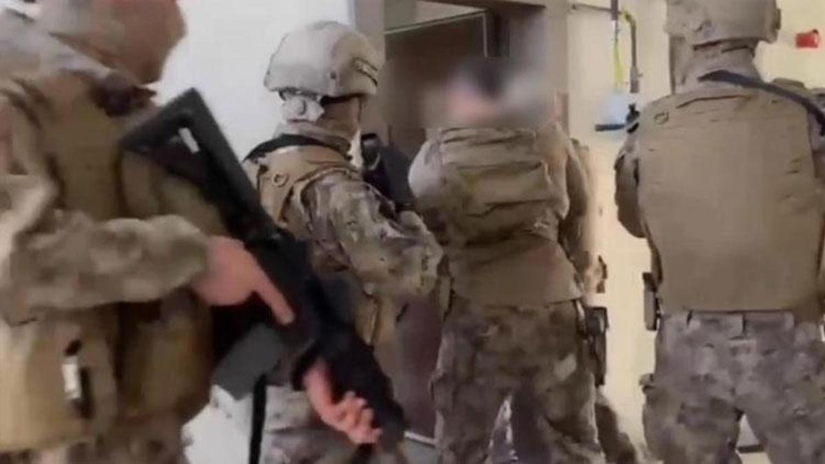 Gaziantep’te iş adamını darp ve tehdit ederek 3 milyon TL isteyen 5 şahıs yakalandı