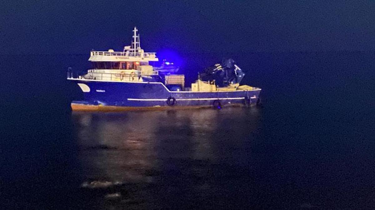 Karaya oturan balıkçı teknesinin kaptanı tahliye edildi