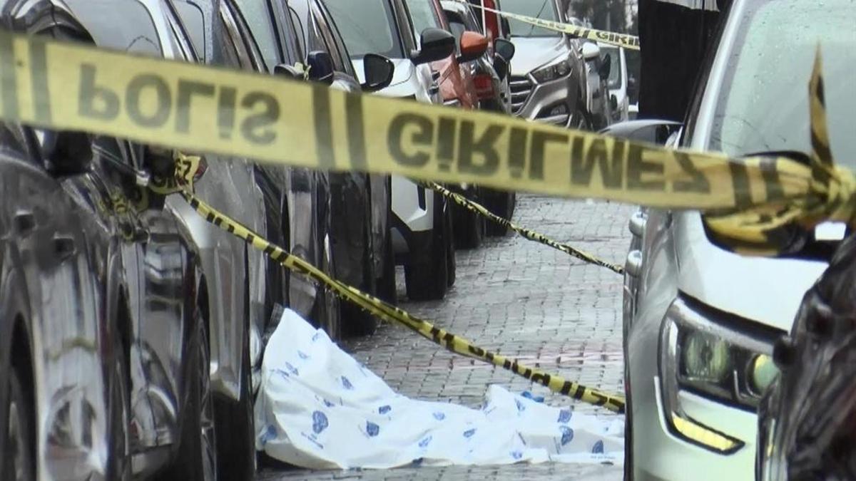 İstanbul'da trafikte silahlı kavga: 1 ölü!