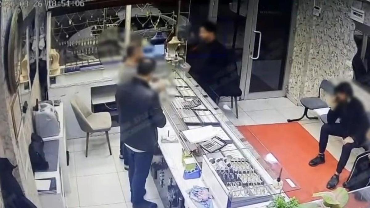 Adana’dan geldiler, Osmaniye’de dolandırdılar