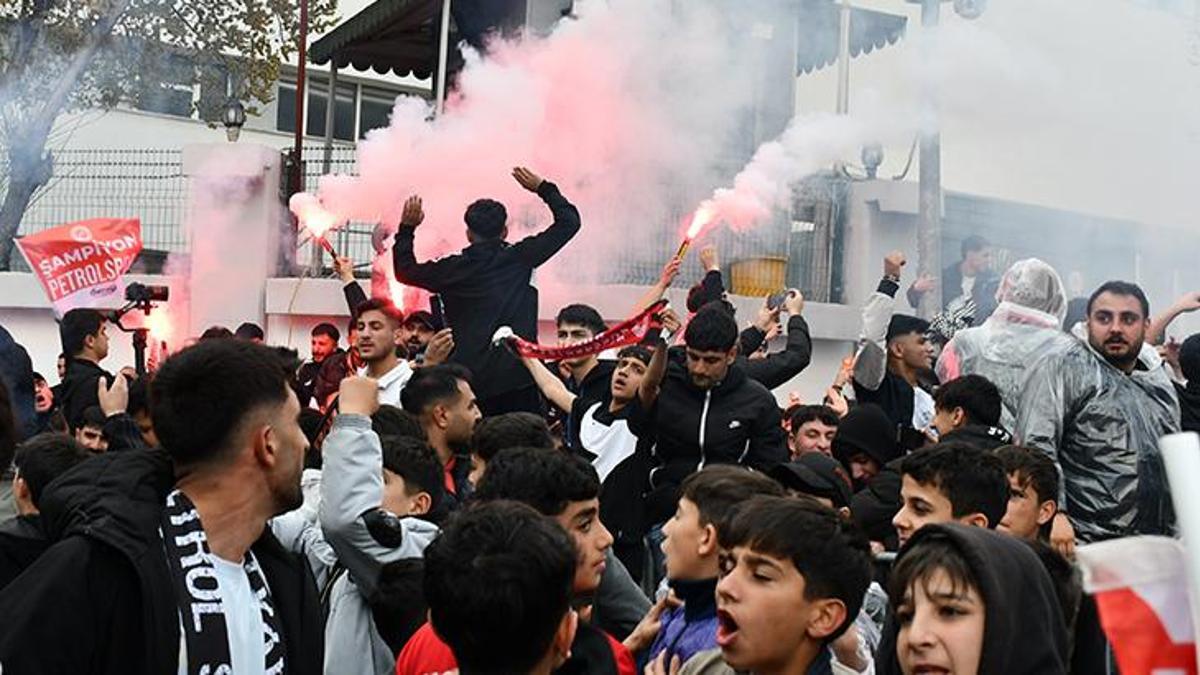 1. Lig'e yükseldi! Batman Petrolspor'da şampiyonluk sevinci