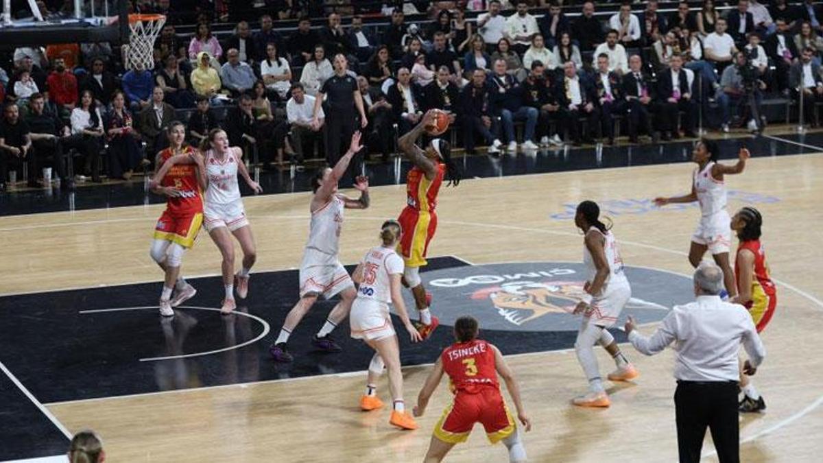 ÇBK Mersin FIBA Kadınlar Avrupa Kupası'nda şampiyon oldu