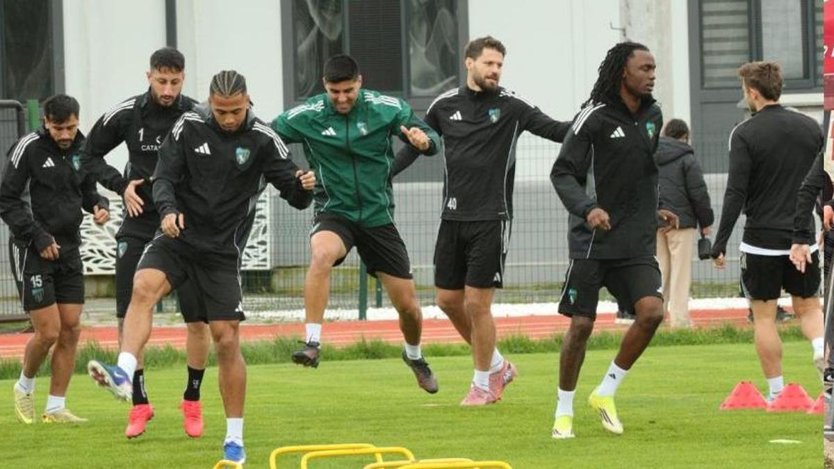 Kocaelispor Selçuk İnan sonrası Galatasaray'a resti çekti: Böyle Korkmayız