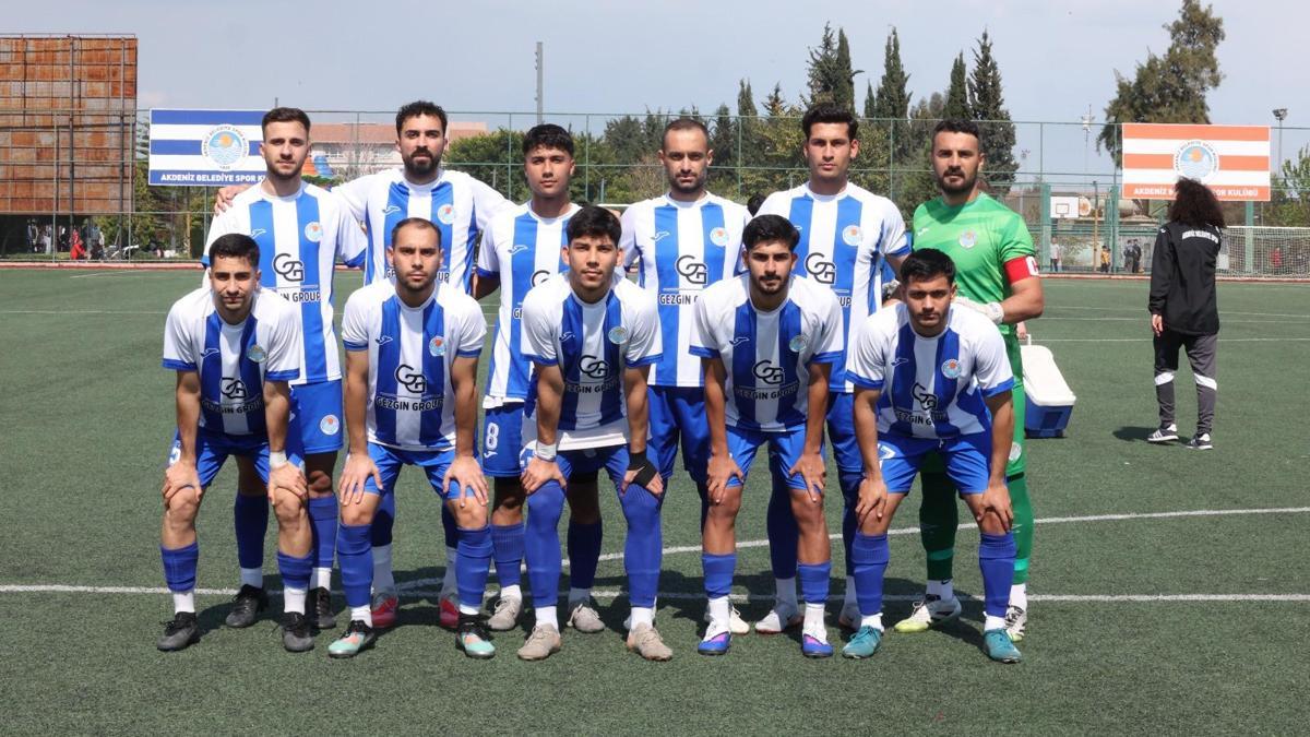 Akdeniz Belediye Spor, zirvedeki yerini korudu