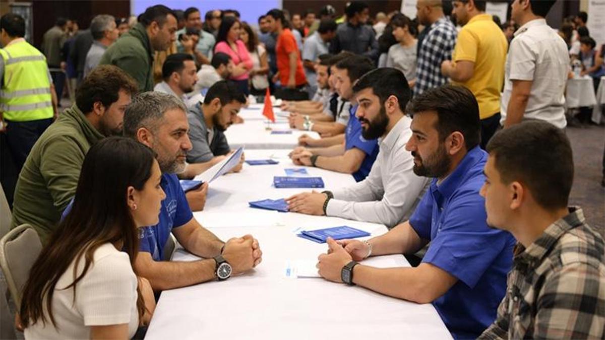 Adana'da dev istihdam hamlesi: Büyükşehir Belediyesi iş arayan vatandaşları iş verenlerle buluşturacak: İşte başvuru şartları