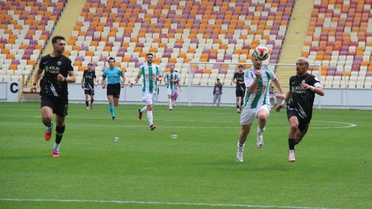 Malatya Yeşilyurtspor - Kilis 1984 maçında 3 puan 2 golle geldi