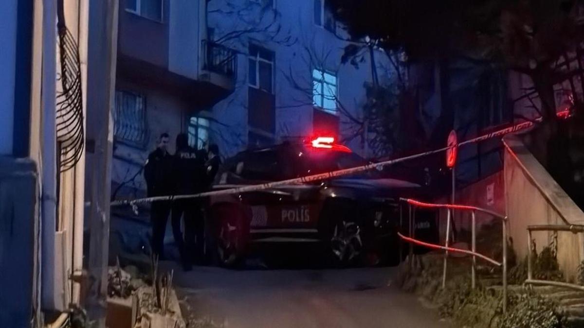 Şişli'de yüzüstü yatar halde bulundu: Metruk binada şüpheli ölüm