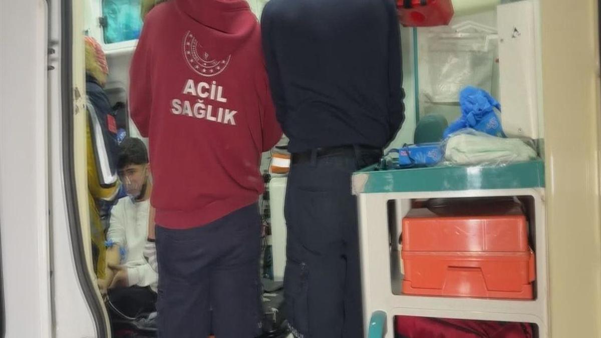Avcılar'da mahsur kaldılar: Korkunç yangında 20 kişi hastaneye kaldırıldı