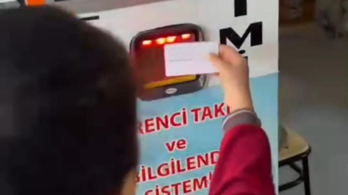 Hatay’da ilkokulda veli bilgilendirme sistemi devreye alındı