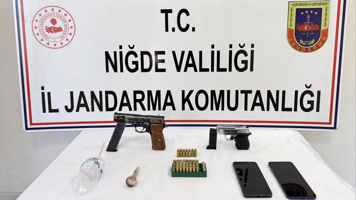 Kemerhisar’da ruhsatsız silah operasyonu