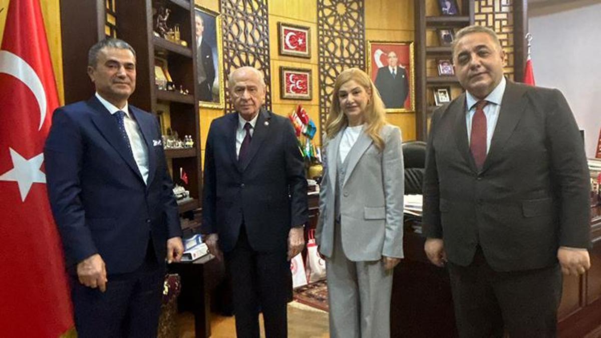 Bahçeli, Demirören Medya heyetini kabul etti! MHP liderinden 'Uzak Şehir'e övgü