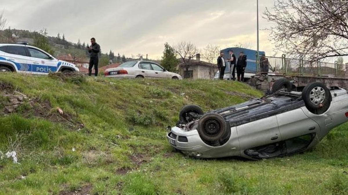 Babasından izinsiz aldığı otomobille şarampole yuvarlandı