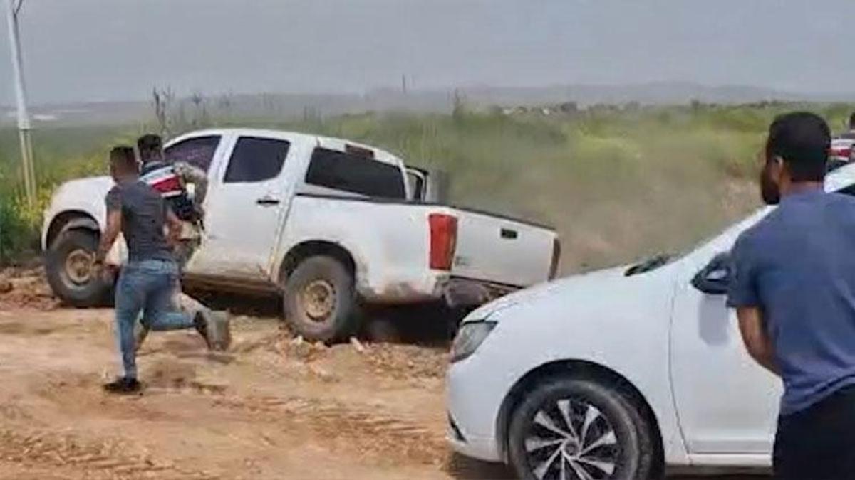 Suriye-Türkiye sınırında kovalamaca anı kamerada: 3 kişi gözaltında