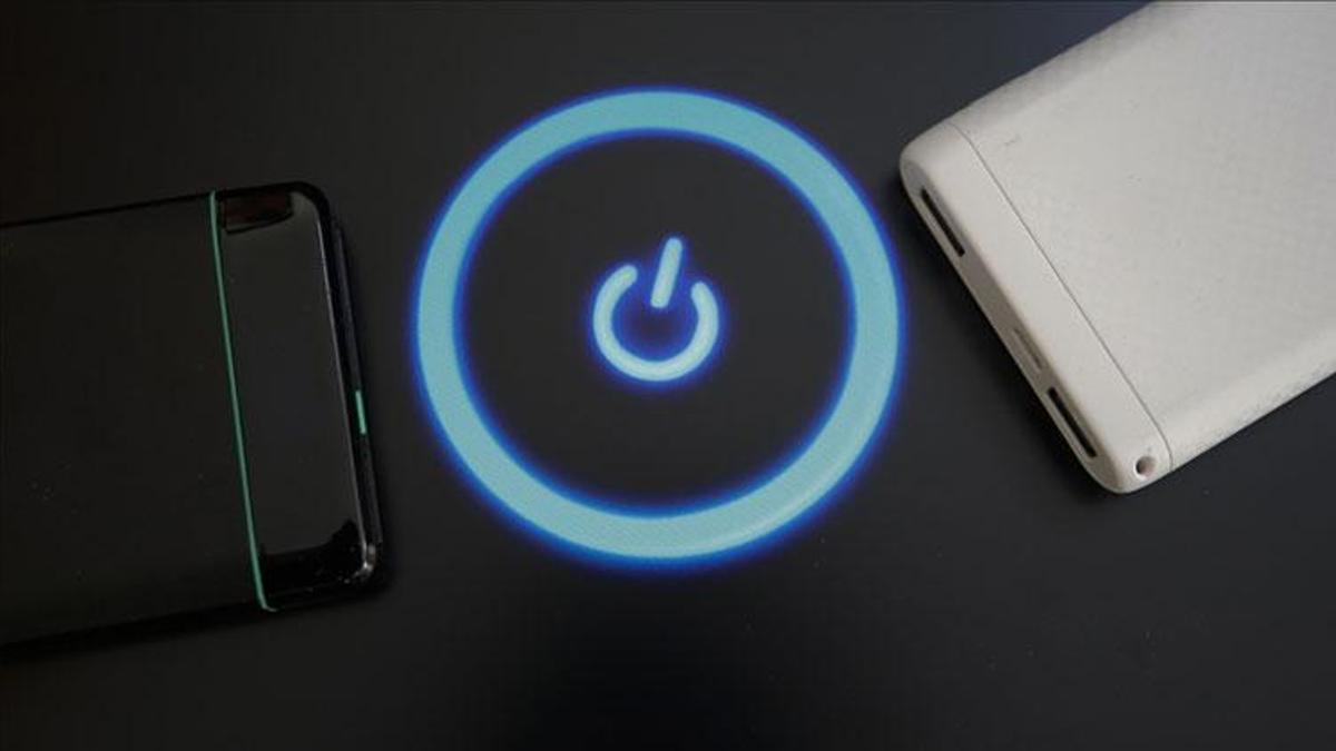 Uçaklarda powerbank şarj edilmesi yasaklandı! Bir yolcu iki tane taşıyabilecek