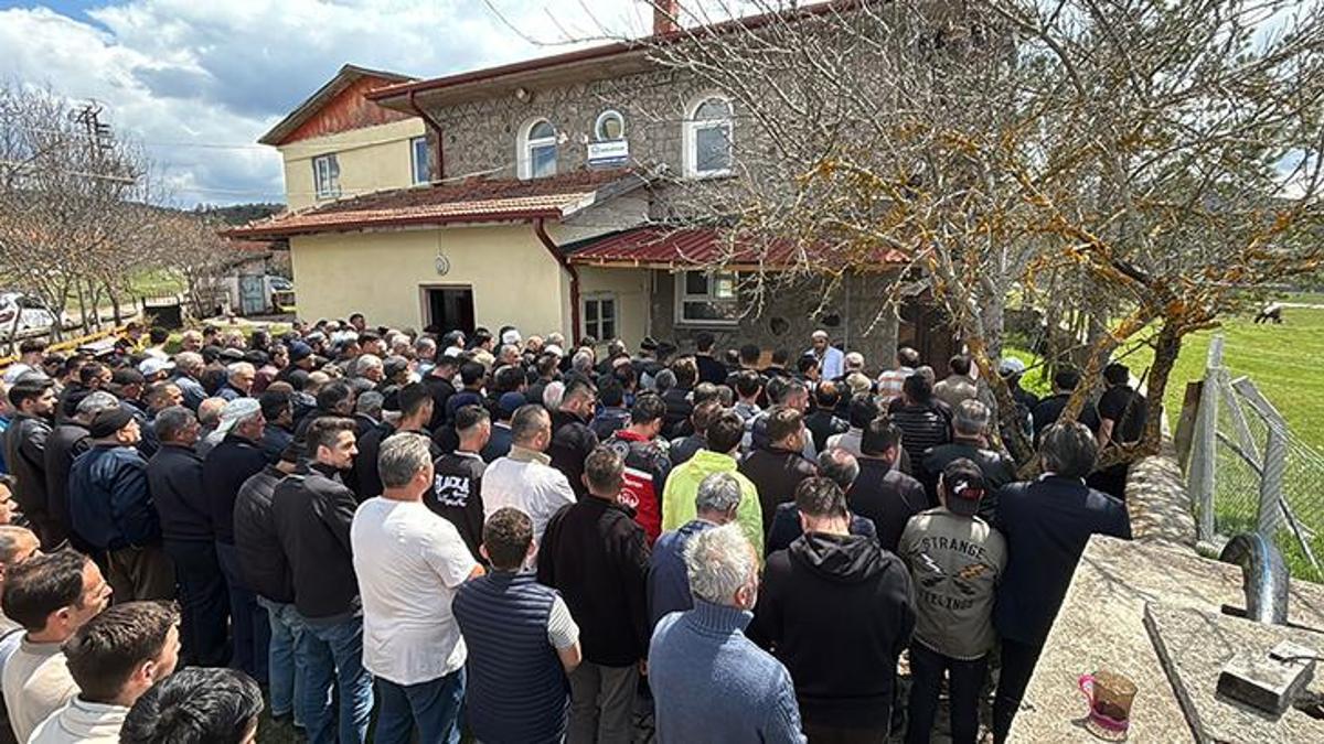 2 aylık bebeğinin boğazını keserek öldüren cani anne tutuklandı
