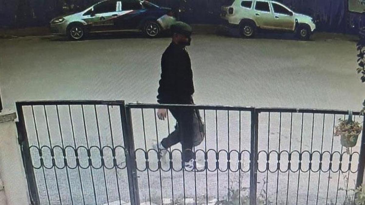 Kadını 'polisiz' diyerek dolandırdılar, kaçarken kaza yapınca yakalandılar