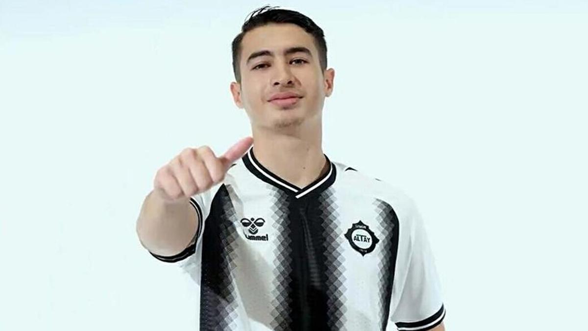 Altay'da Yunus Efe Sarıkaya yuvadan uçuyor