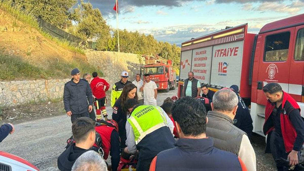 Ayvacık’ta otomobil, uçurumdan dereye yuvarlandı