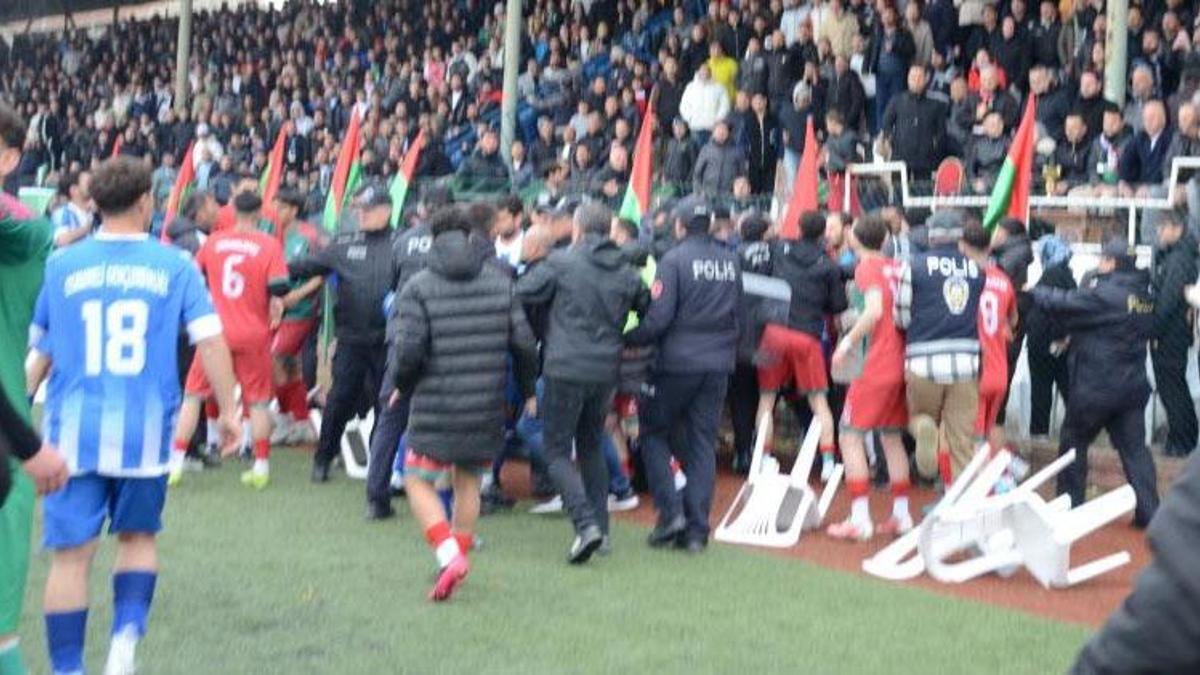 Şampiyonluk maçında son penaltının ardından gerginlik yaşandı