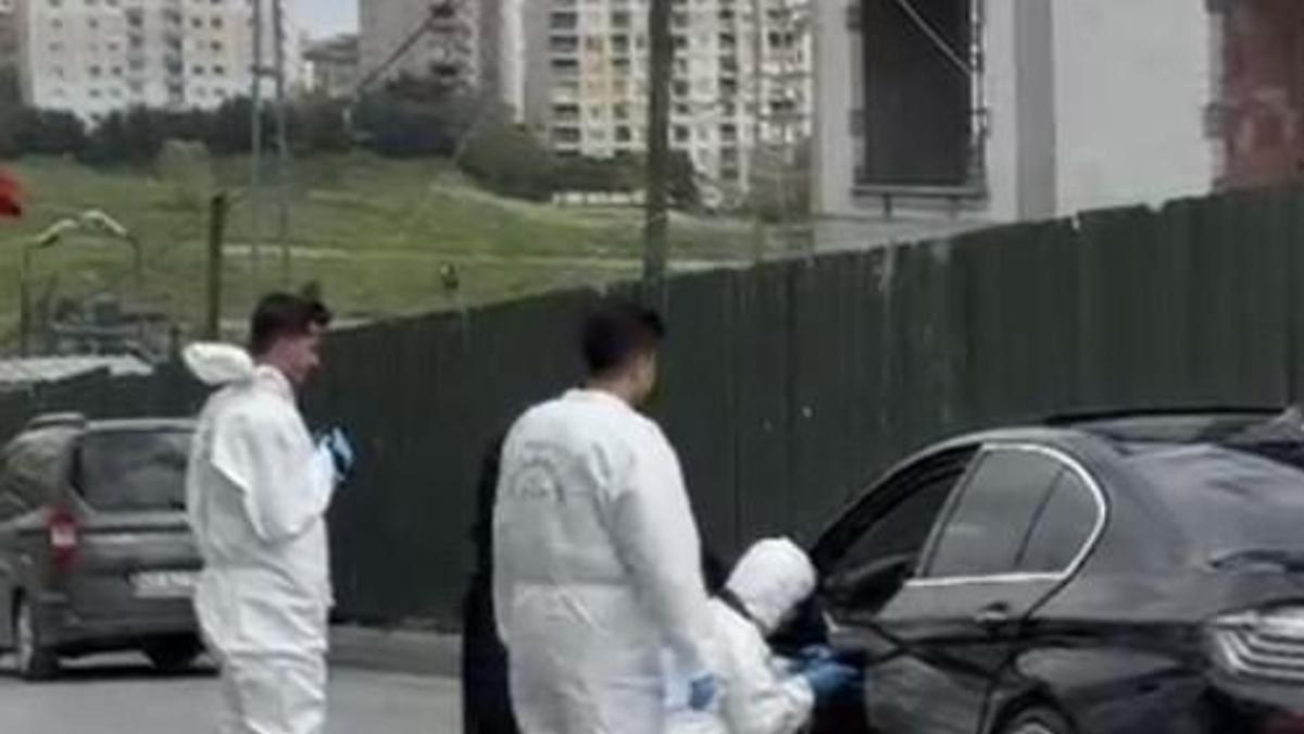 Beylikdüzü'nde araç içerisinde silahla vurulmuş halde bulundu