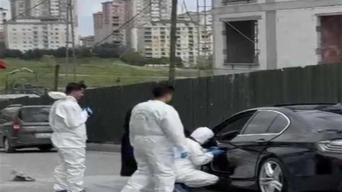 Beylikdüzü'nde korkunç karşılaşma: Araç içerisinde ölü bulundu