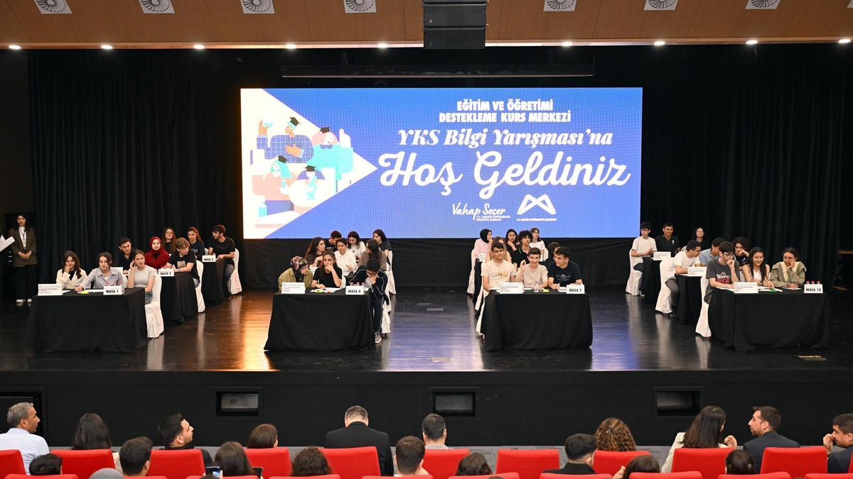 YKS öğrencileri hem dans etti hem sınav provası yaptı