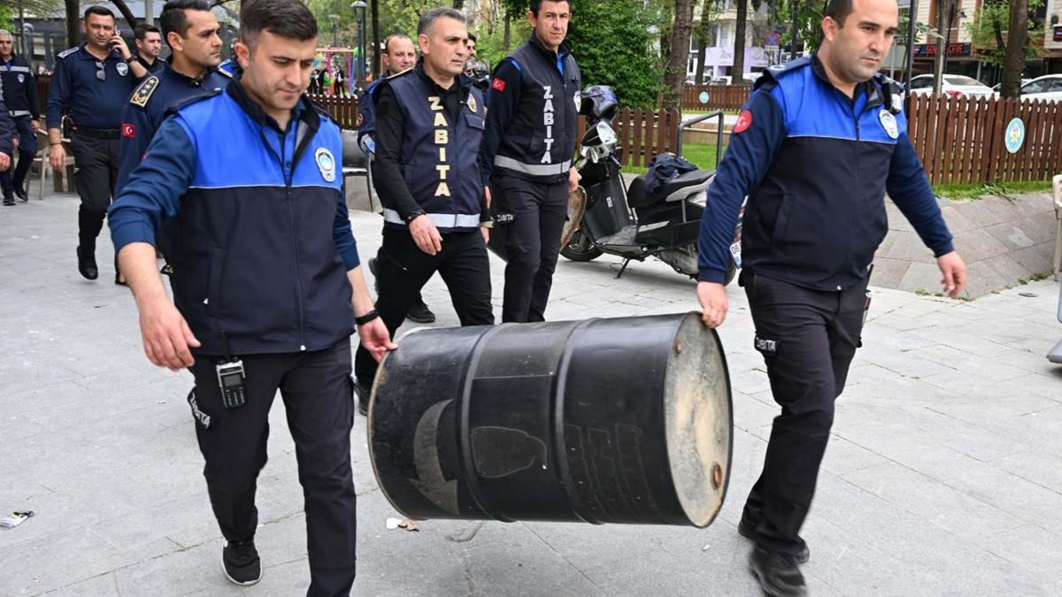 Manisa'da kaldırım işgallerine denetim