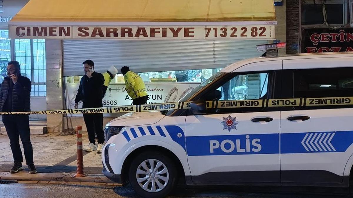 Denizli'de kuyumcu 100 kilogram emanet altınla yurt dışına kaçtı