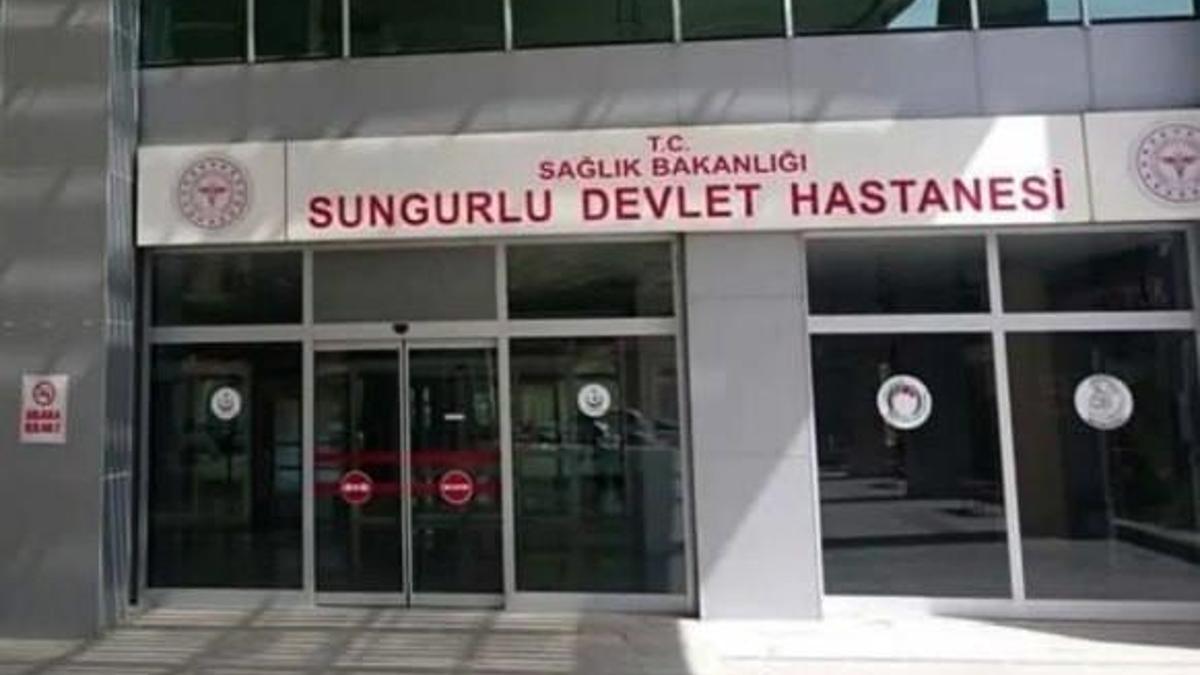 Yurtta kalan 77 öğrenci, gıda zehirlenmesi şüphesiyle hastanede tedaviye alındı