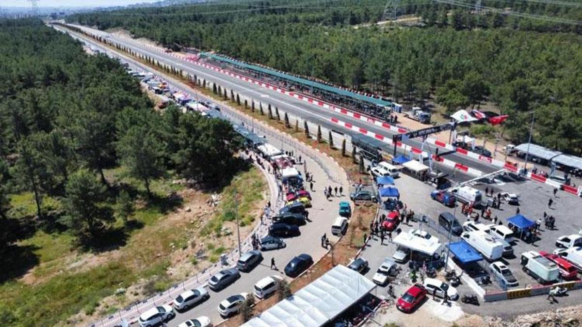 Kepez’de oto drag heyecanı antrenman ve sıralama turlarıyla başladı