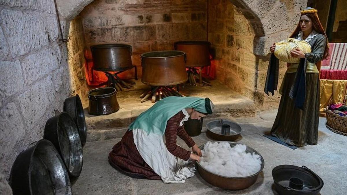 Topkapı Sarayı'nın harem bölümündeki Kadınefendiler ve Cariyeler Taşlığı ziyarete açıldı